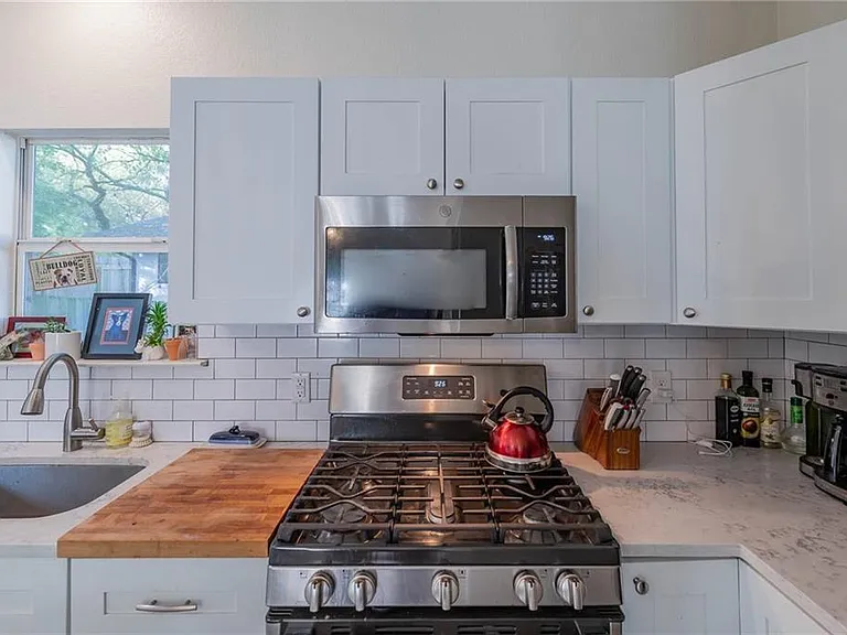 1198 E M Franklin Ave — Photo 15