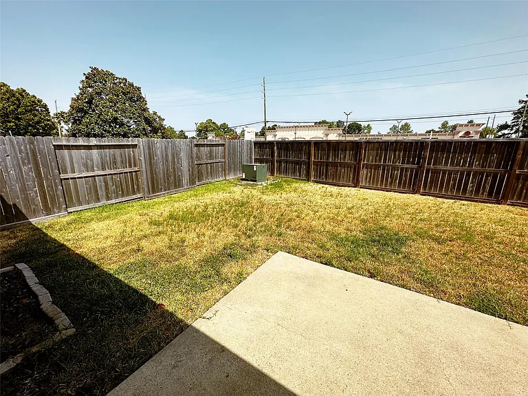 10210 Canyon Rose Ln — Photo 19
