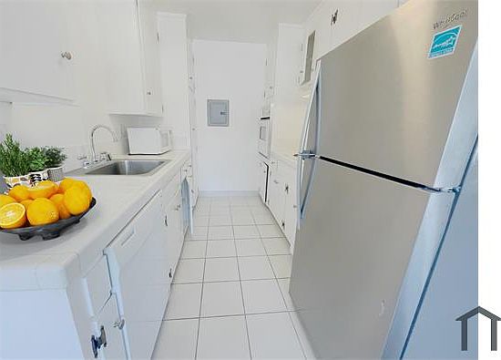 3rd image of 3013 Magliocco Dr APT 7
