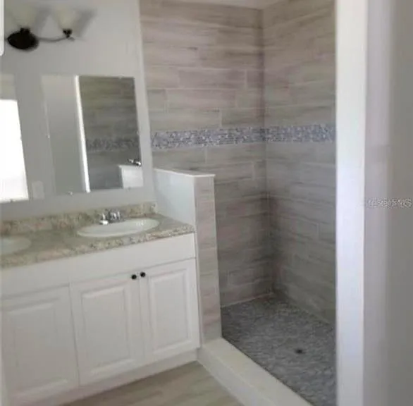 127 W Sligh Ave — Photo 3