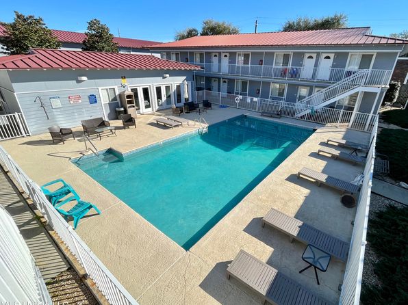 1664 Beach Blvd #110, Biloxi, MS 39531