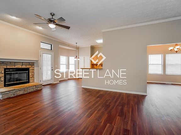 3rd image of 832 Gummer Ct