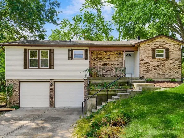 20903 W 52nd Ter, Shawnee, KS 66218