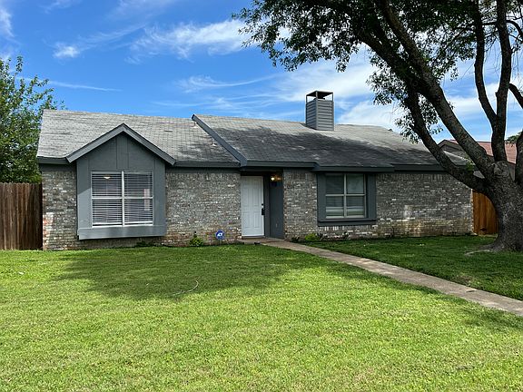 2nd image of 1209 High Country Dr