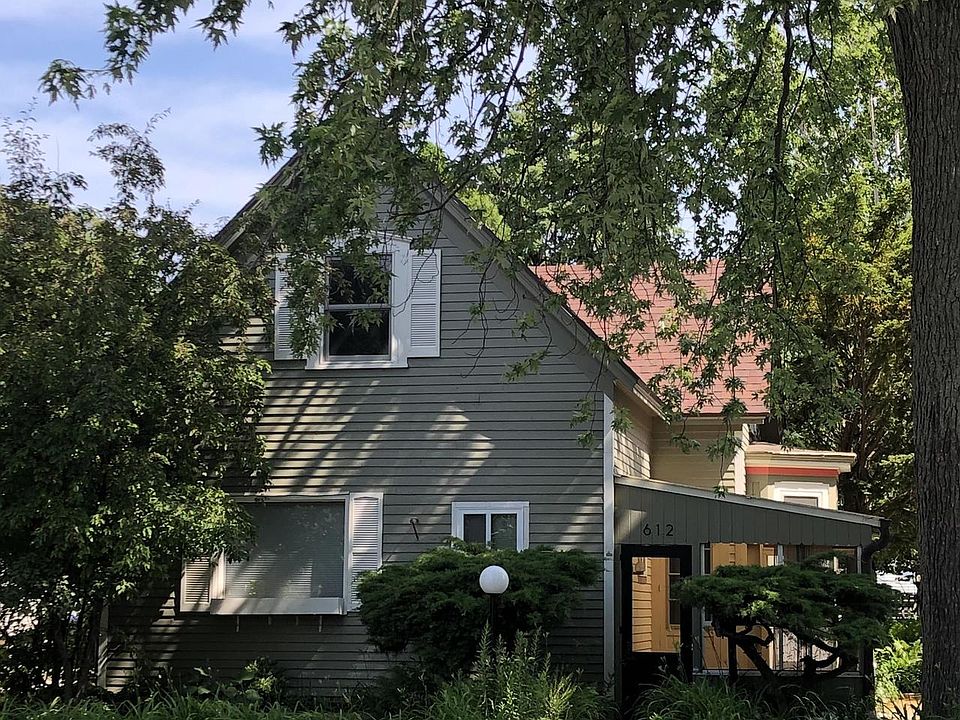 1st image of 612 Superior AVENUE