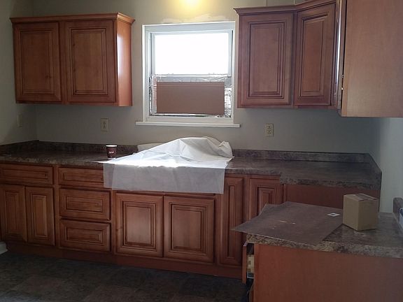 4th image of 376 NE Hiawassee Ave