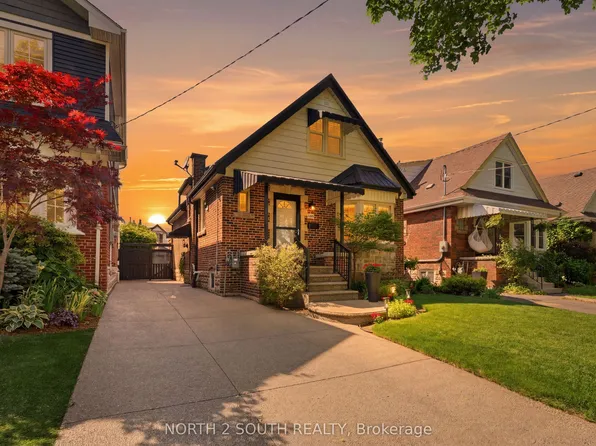 212 Wexford Ave S, Hamilton, ON L8K 2P2
