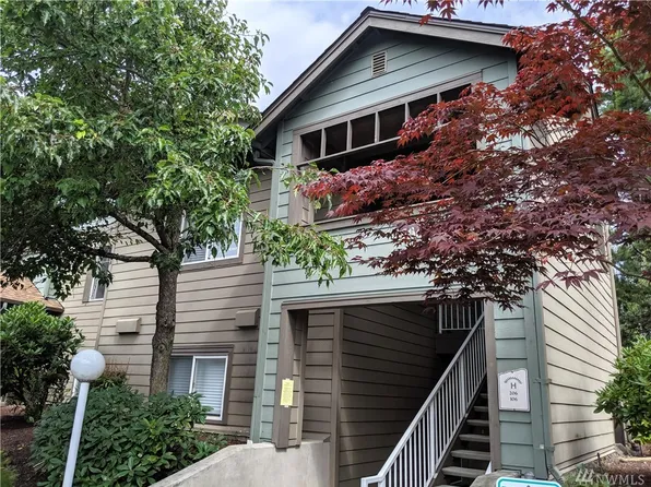 10825 SE 200th St #206, Kent, WA 98031
