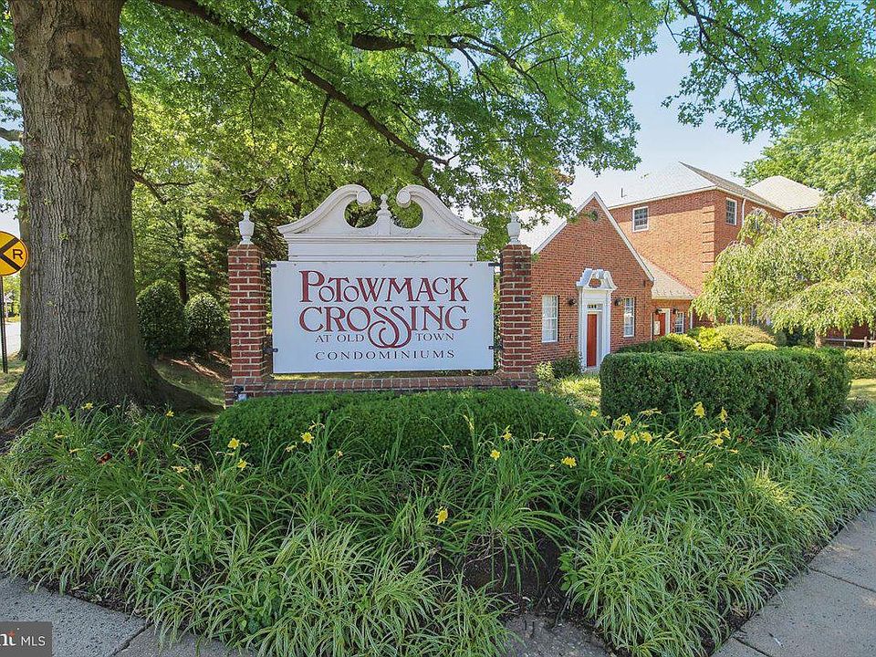 1st image of 1708 W Abingdon Dr APT 301