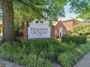 1708 W Abingdon Dr APT 301, Alexandria, VA 22314
