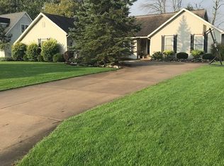 1519 W Springfield Cir, Zeeland, MI 49464