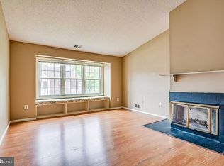 24 Chamberlin Ct, Lawrence Township, NJ 08648