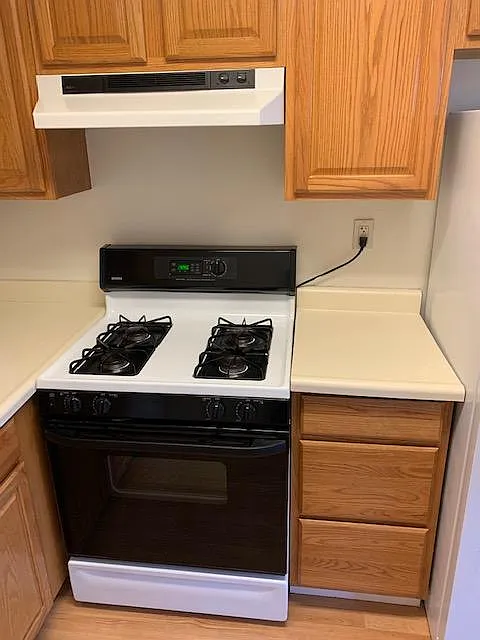 1 bed, 625 sqft, $1,595 — Photo 3