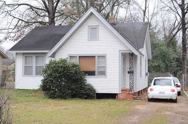 2nd image of 2045 Speigle St
