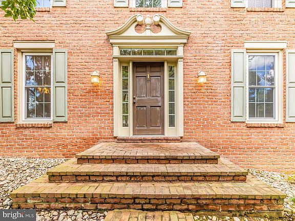 4th image of 9010 Mountainberry Cir