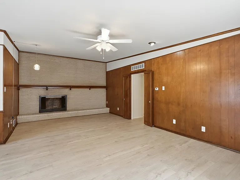 13328 Southview Ln — Photo 7