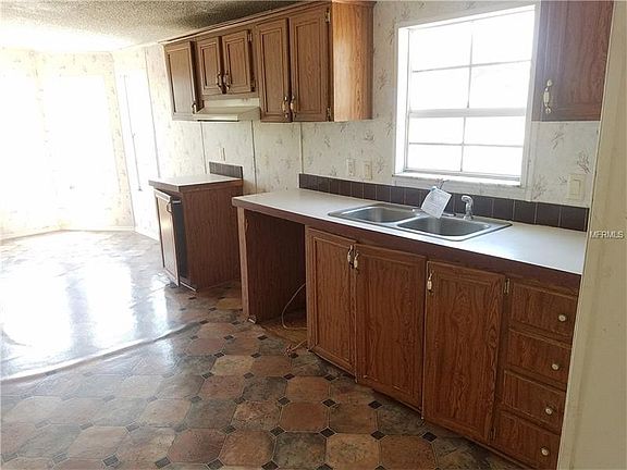 2nd image of 252 Citrus Highlands Dr E
