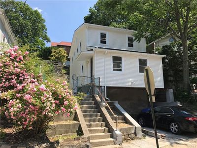656 Van Cortlandt Park Ave, Yonkers, NY, 10705