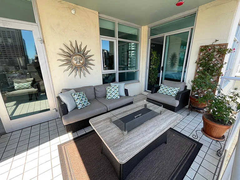 850 Beech St #614 — Photo 13