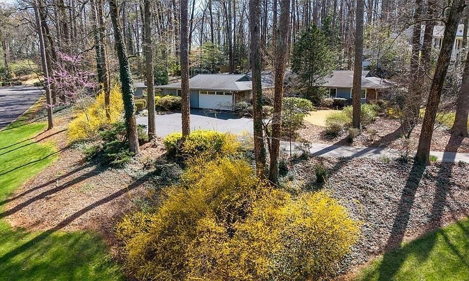 1st image of 2393 Flintlock Dr