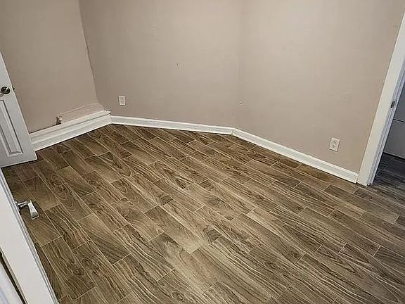 4th image of 2159 Martin Luther King Jr Dr SW APT 2