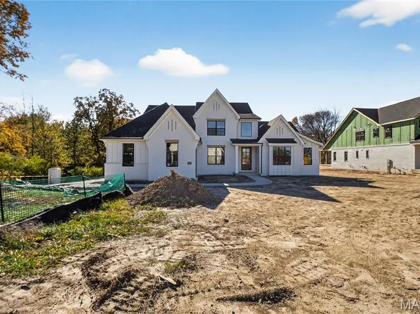 9500 Old Bonhomme Rd, Saint Louis, MO 63132