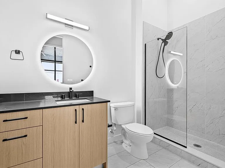 221 Main St N #Penthouse 1603 — Photo 18
