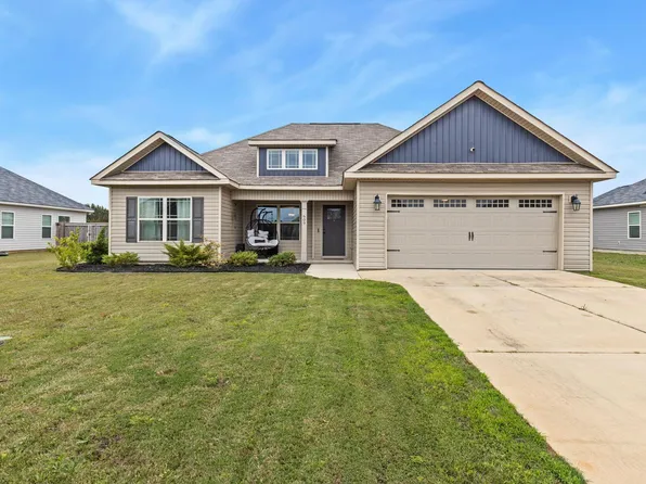 609 Daisy Dr, Perry, GA 31069