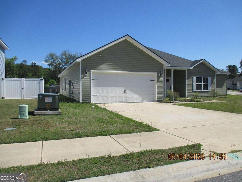 1st image of 45 Valley Ct