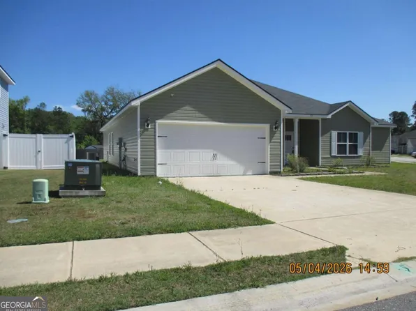 45 Valley Ct, Midway, GA 31320