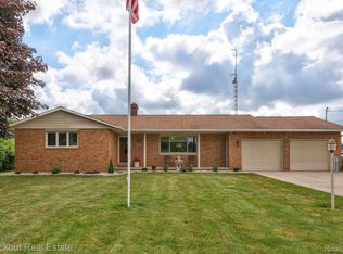 1502 N Block Rd, Reese, MI 48757