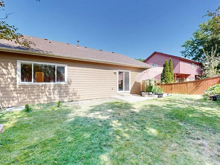 605 Saint Andrews Dr — Photo 15