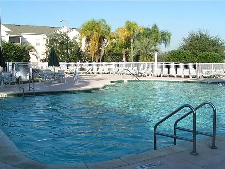 2411 Silver Palm Dr — Photo 19