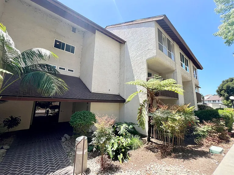 6151 Rancho Mission Rd #203 — Photo 21