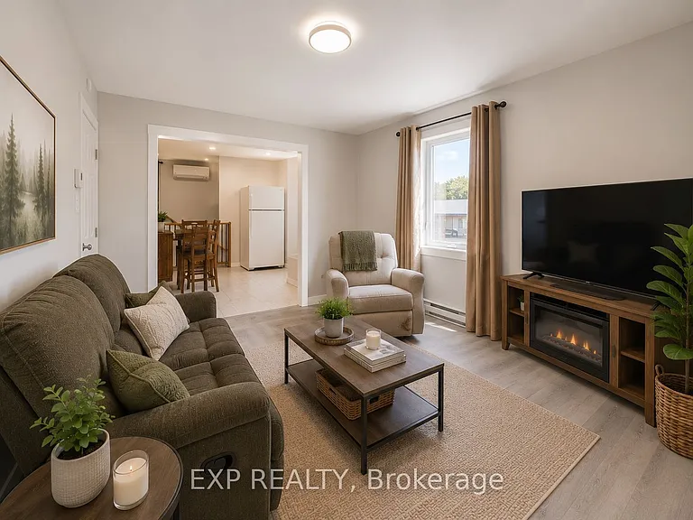 4515 Ste Catherine St #B — Photo 5
