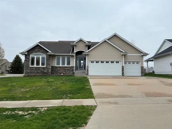 619 W Pine Ave, Norwalk, IA 50211