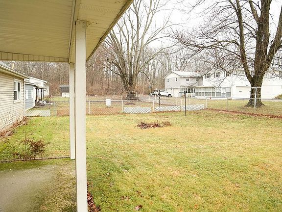 5th image of 169 Kinkel Ave