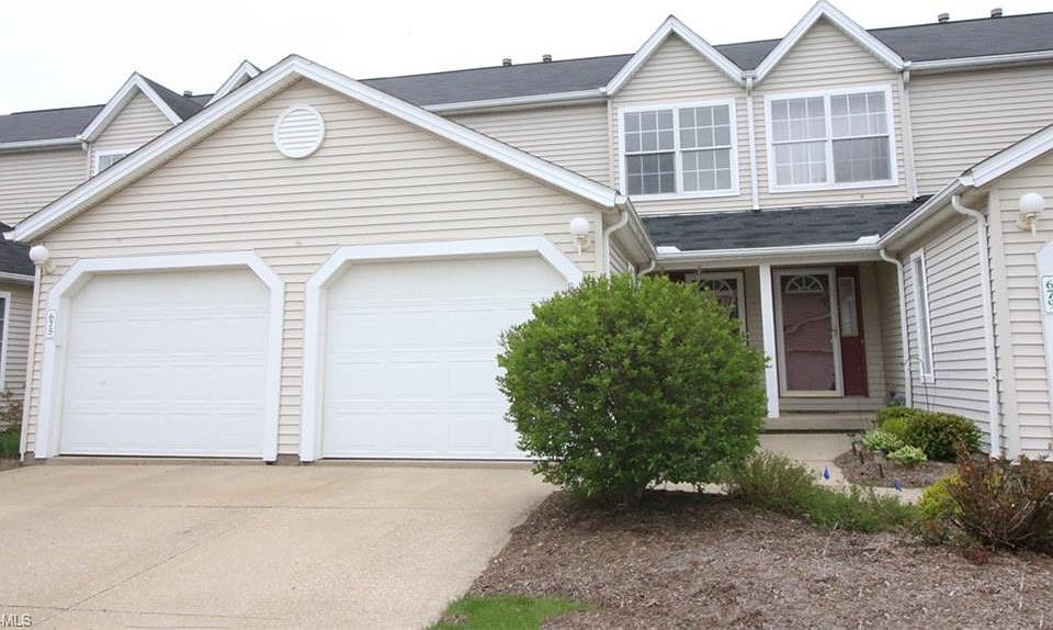 1st image of 677 Hickory Grove Ct