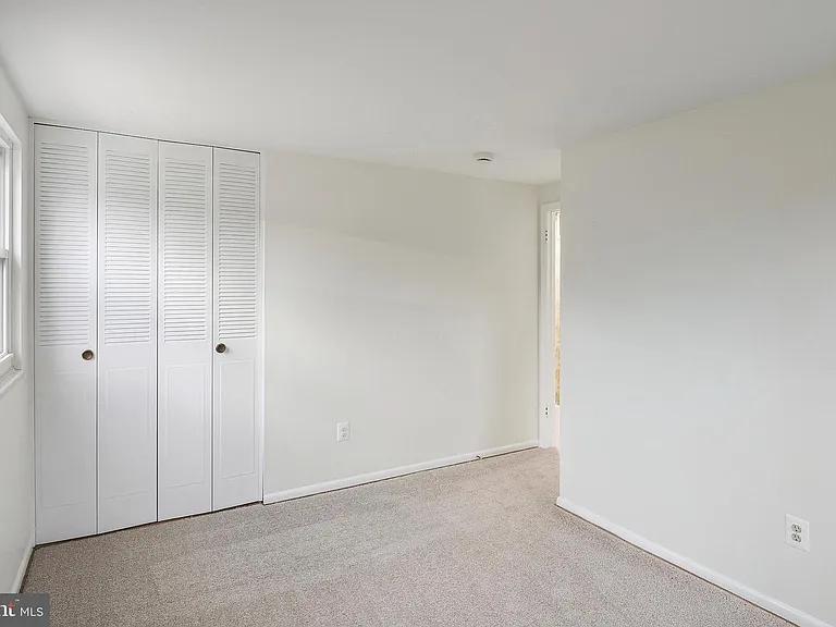926 Regina Dr — Photo 14