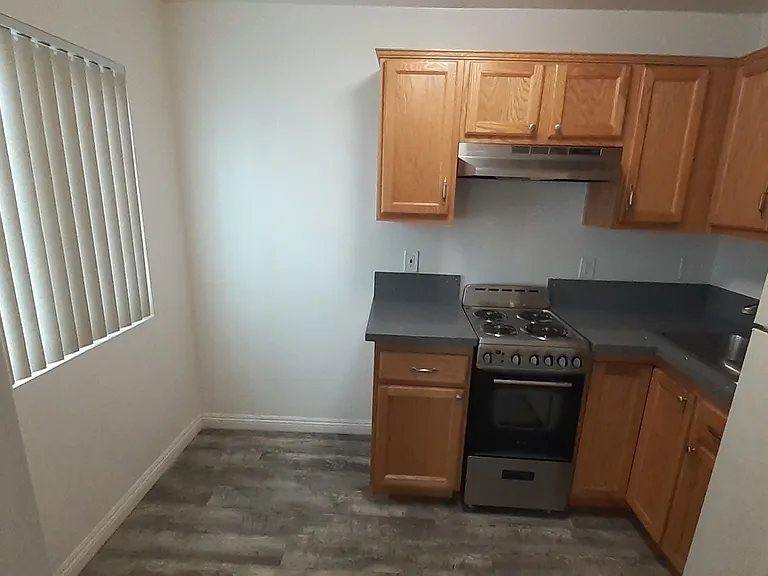 5929 Laurel Canyon Blvd #14 — Photo 6