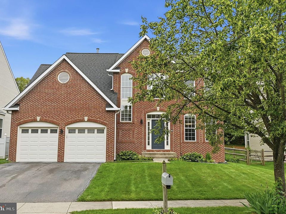 1st image of 107 Cherrywood Dr