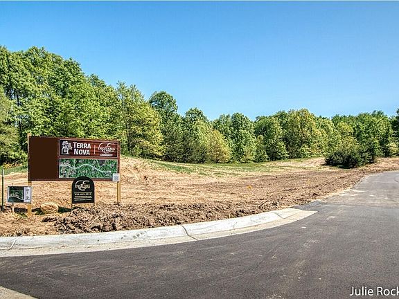 3rd image of 2850 Terra Nova Dr SE