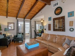 1098 W Chase Ave, El Cajon, CA 92020