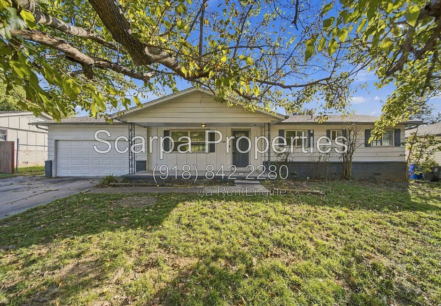3 bed, 1.5 bath, 1128 sqft, $1,577 — Photo 1