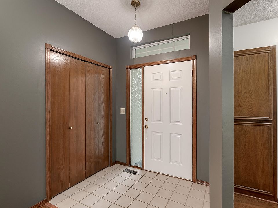 6103 E Brookview St, Wichita, KS 67220 Zillow