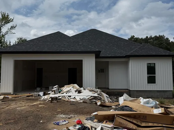 8 Stowe Cv, Conway, AR 72032