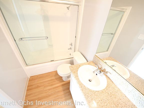 5th image of 1725 Purdue Ave APT 206