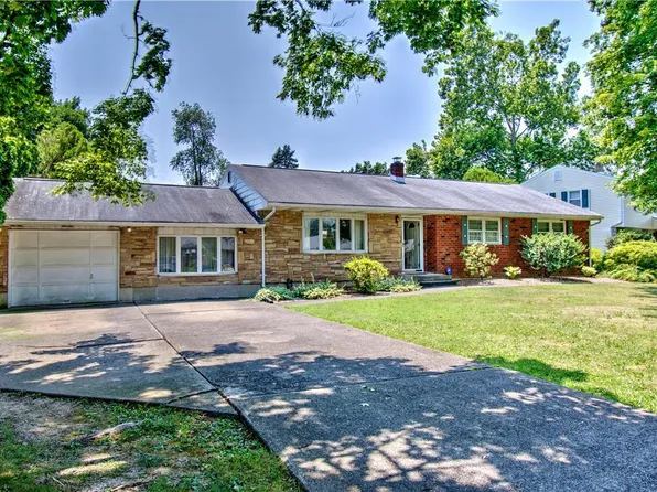 3580 Chesterfield Ln, Bethlehem, PA 18017