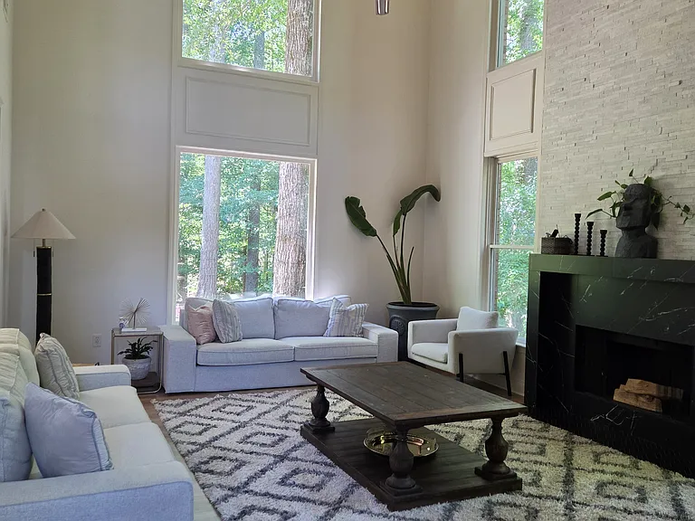 1210 Beacon Hill Xing — Photo 10