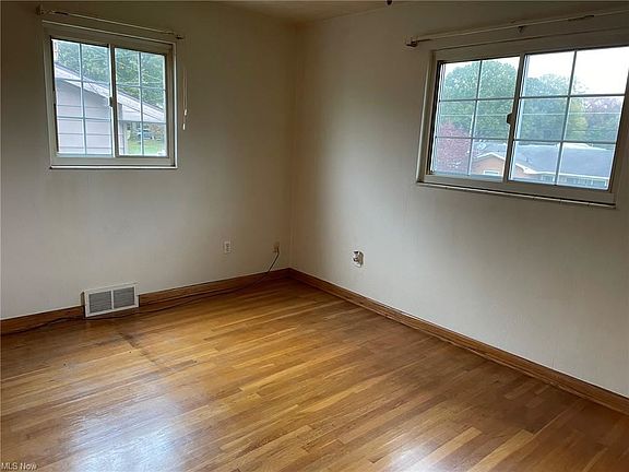 5th image of 2606 26th St